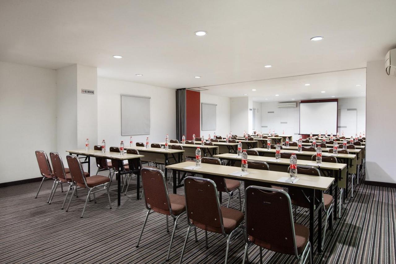 Amaris Hotel Pemuda Semarang Luaran gambar