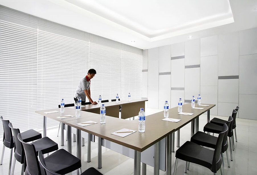 Amaris Hotel Pemuda Semarang Luaran gambar