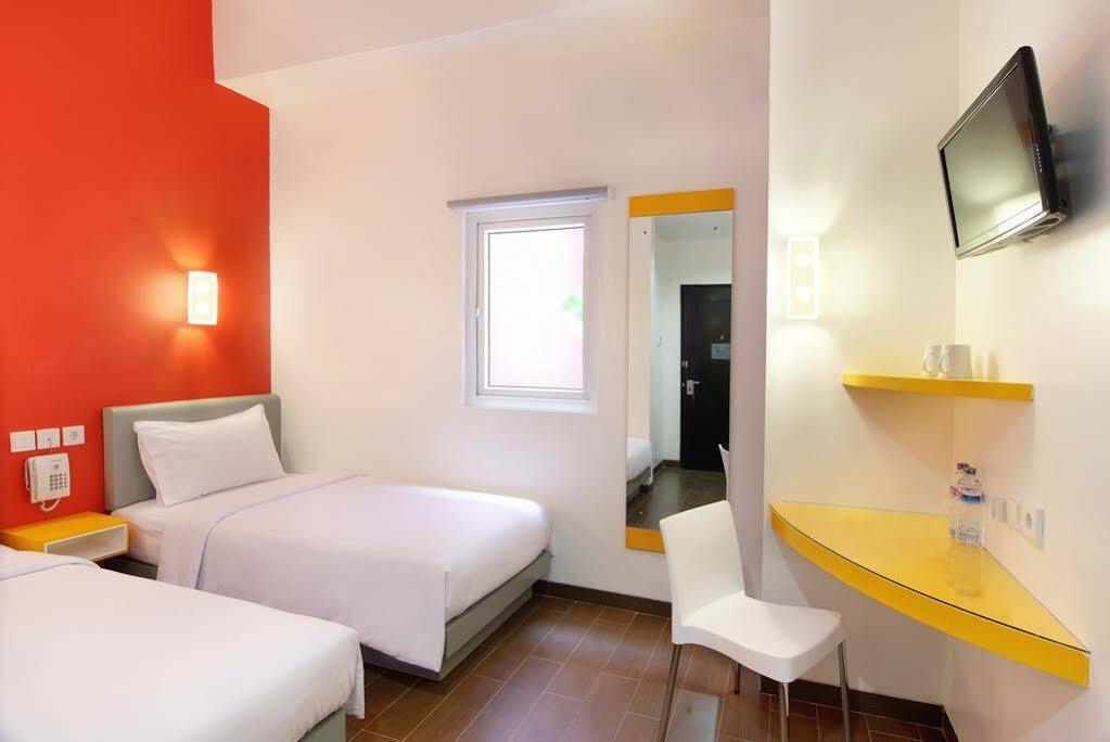 Amaris Hotel Pemuda Semarang Luaran gambar